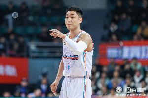 九游官网-全能表现！高诗岩7中4拿到12分3板4助 正负值+13