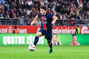 九游体育官方网站-内维斯已完成55次抢断,07-08赛季以来欧冠单赛季抢断最多的中场