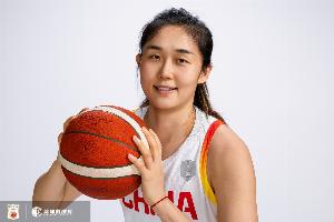 杀伤可以！潘臻琦半场10分钟2中1拿到5分 罚球4中3