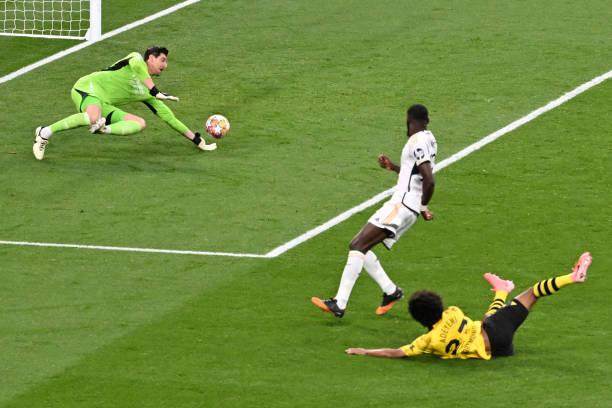 九游体育官方网站-库尔图瓦欧冠决赛天神下凡！如此表现无缘欧洲杯？