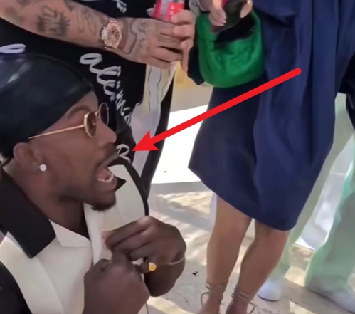 jiuyou-巴特勒遭遇魔术师恶作剧，受惊瘫坐瞬间表情包走红