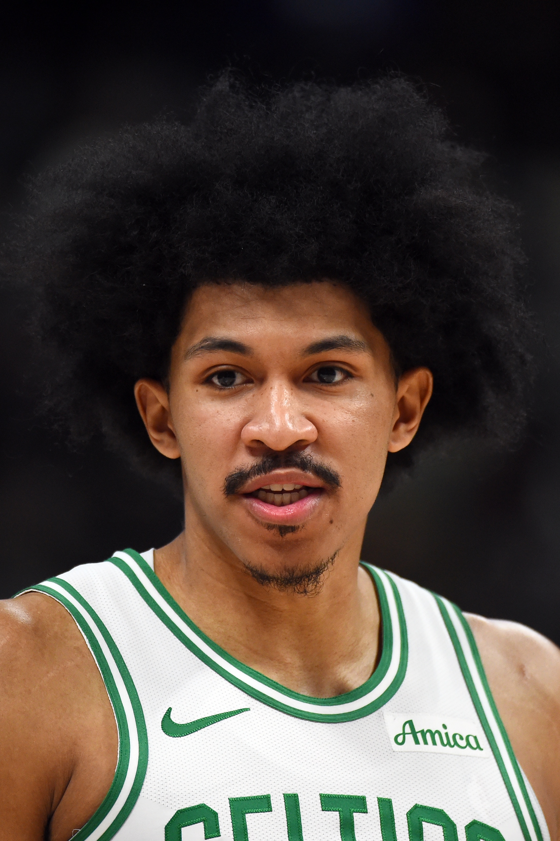 火力全开！小罗恩·哈珀追身三分命中 27分创个人生涯新高